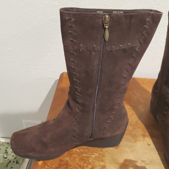 NEW EasySpirit brown ladies leather boots sz 7 CLOSET CLOSING - Picture 2 of 9